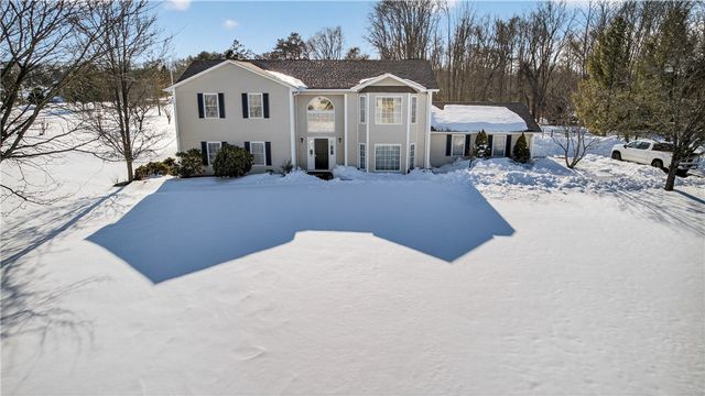 4 Nicole Lane, Johnston, RI 02919