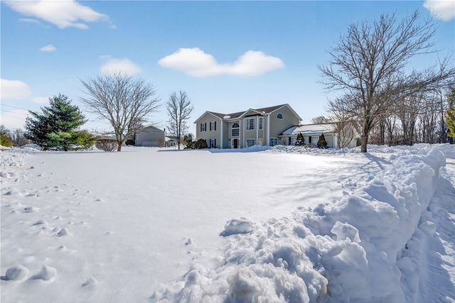 4 Nicole Lane, Johnston, RI 02919