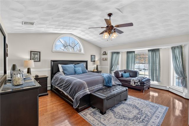 4 Nicole Lane, Johnston, RI 02919