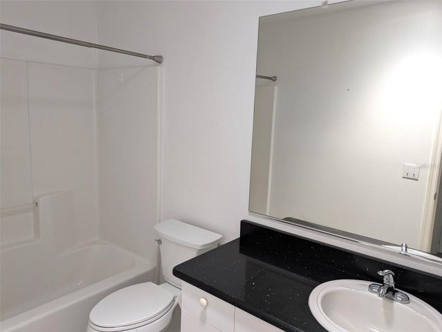 419 SANTA CLARA CIRCLE, The Villages, FL 32159