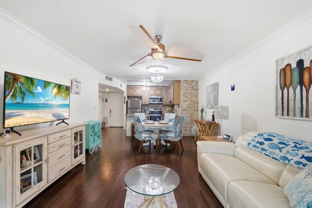 101 E Mcnab Road 102, Pompano Beach, FL 33060
