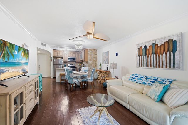 101 E Mcnab Road 102, Pompano Beach, FL 33060