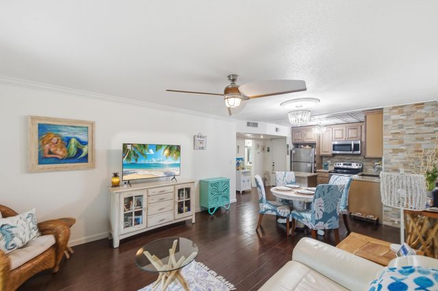 101 E Mcnab Road 102, Pompano Beach, FL 33060