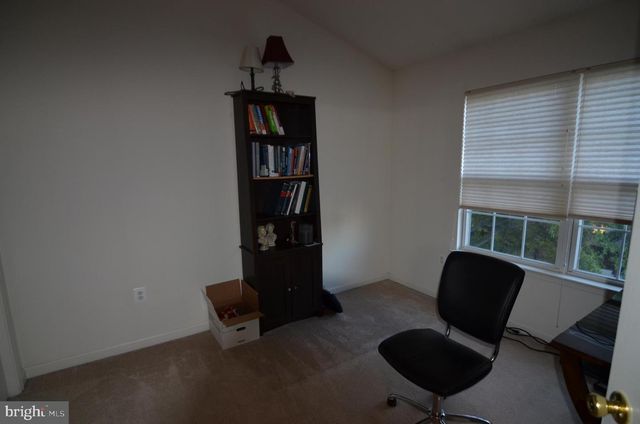 2946 SAXON FLOWERS DR, Fairfax, VA 22031