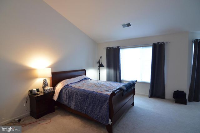 2946 SAXON FLOWERS DR, Fairfax, VA 22031