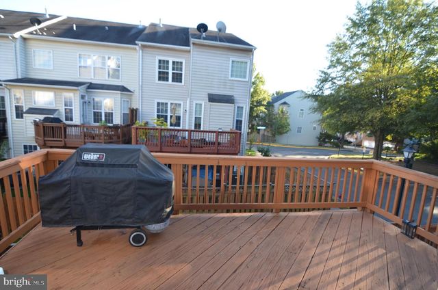 2946 SAXON FLOWERS DR, Fairfax, VA 22031