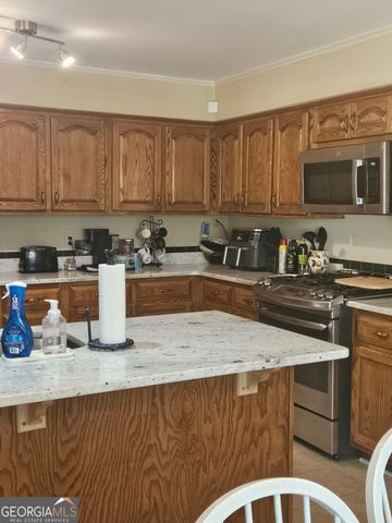 180 Creekview Trail, Fayetteville, GA 30214