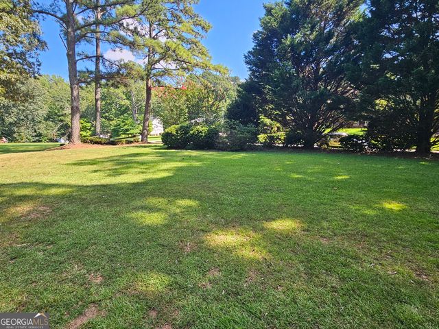 180 Creekview Trail, Fayetteville, GA 30214