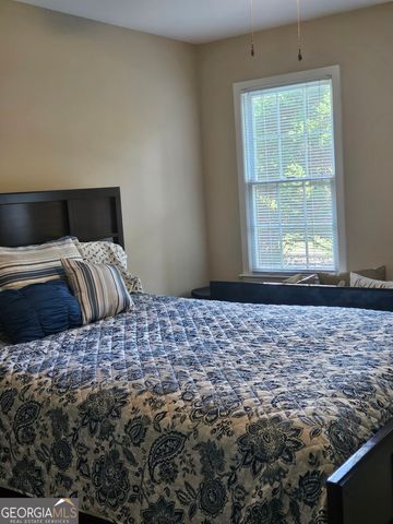 180 Creekview Trail, Fayetteville, GA 30214