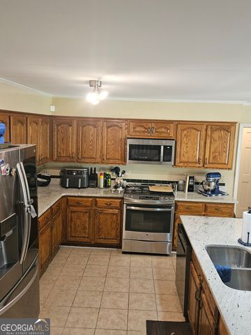 180 Creekview Trail, Fayetteville, GA 30214