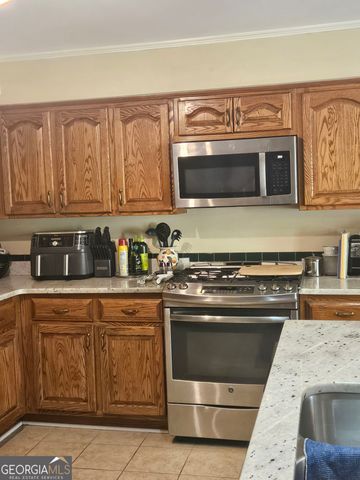 180 Creekview Trail, Fayetteville, GA 30214