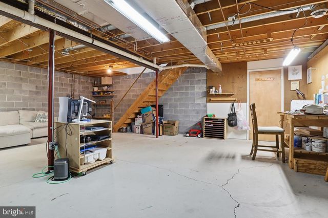 307 GALEAN DR, Fleetwood, PA 19522