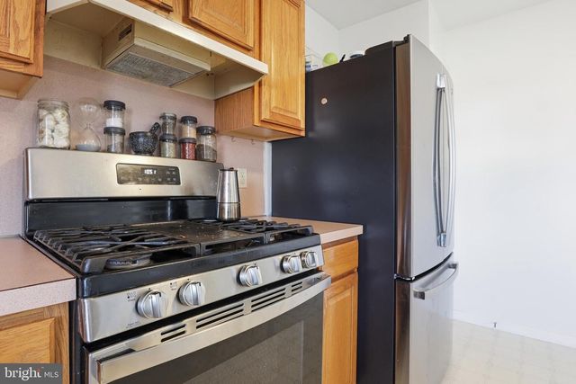 307 GALEAN DR, Fleetwood, PA 19522