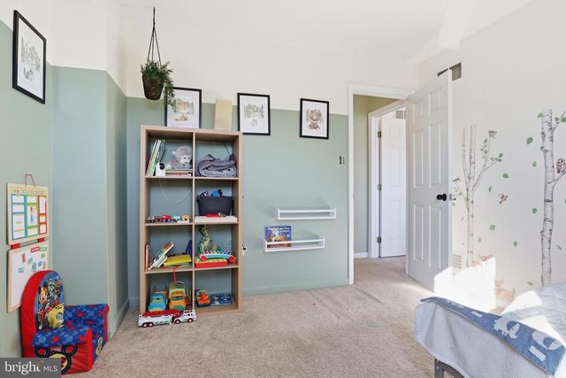 307 GALEAN DR, Fleetwood, PA 19522