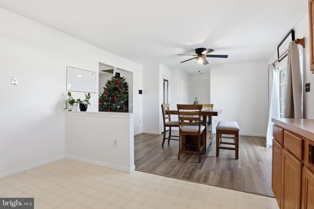 307 GALEAN DR, Fleetwood, PA 19522