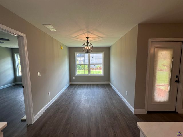 207 Sutton Dr., Perry, GA 31069