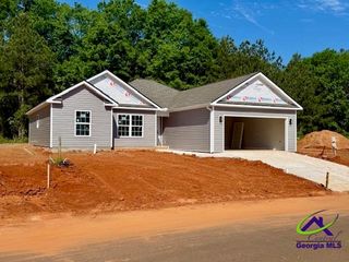 207 Sutton Dr., Perry, GA 31069