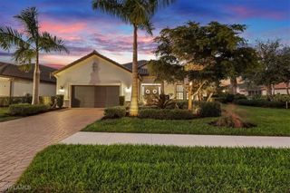 3221 Quilcene LN, Naples, FL 34114