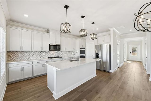 1290 Whitman Circle, Monroe, GA 30656