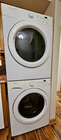 12600 Parkwood Drive 208, Burnsville, MN 55337