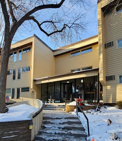 12600 Parkwood Drive 208, Burnsville, MN 55337