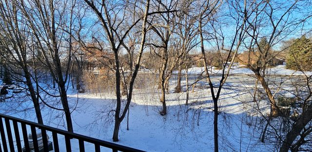 12600 Parkwood Drive 208, Burnsville, MN 55337