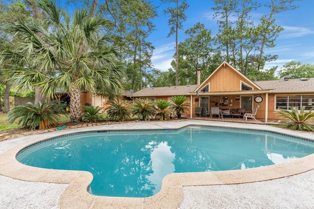 12115 Powder Horn Street, Pinehurst, TX 77362