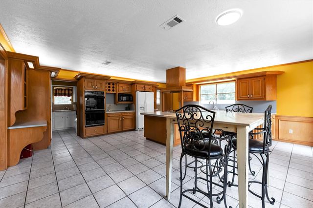 12115 Powder Horn Street, Pinehurst, TX 77362