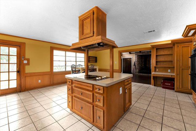 12115 Powder Horn Street, Pinehurst, TX 77362
