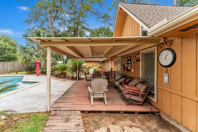 12115 Powder Horn Street, Pinehurst, TX 77362
