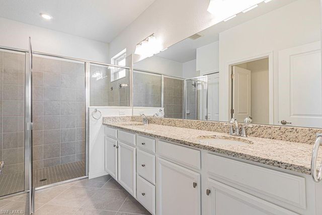 3943 E Hampton CIR, Alva, FL 33920