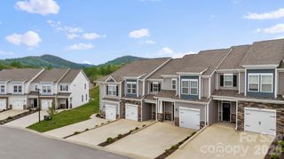 558 Big Sur Loop, Asheville, NC 28806