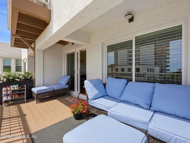 1202 1ST Street S, Jacksonville Beach, FL 32250