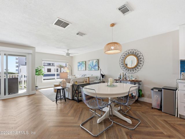 1202 1ST Street S, Jacksonville Beach, FL 32250