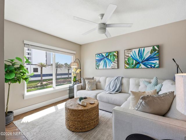 1202 1ST Street S, Jacksonville Beach, FL 32250