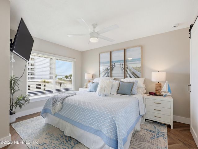 1202 1ST Street S, Jacksonville Beach, FL 32250