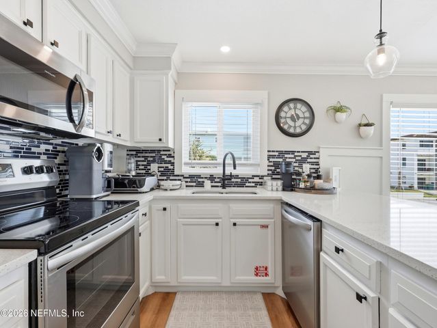 1202 1ST Street S, Jacksonville Beach, FL 32250