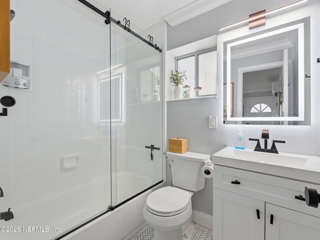 1202 1ST Street S, Jacksonville Beach, FL 32250