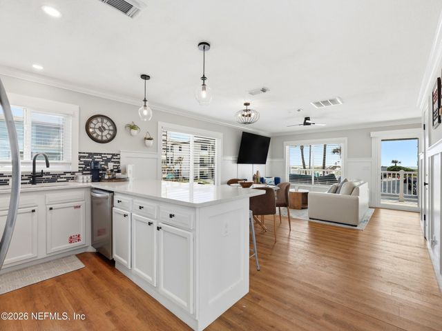 1202 1ST Street S, Jacksonville Beach, FL 32250