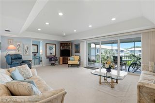 196 Peppermint LN 938, Naples, FL 34112