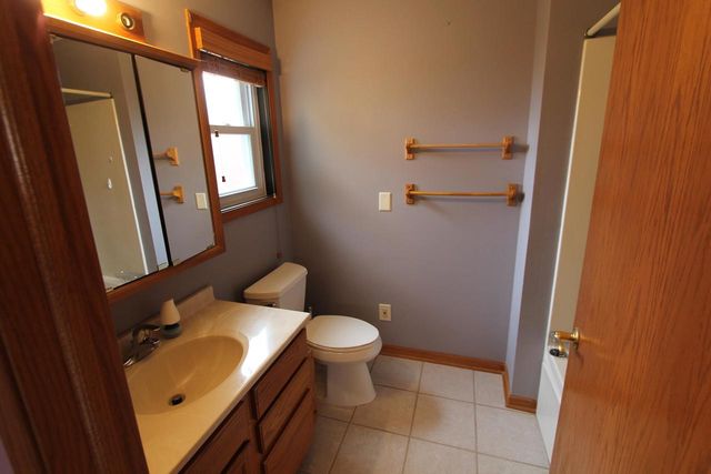915 Park CIRCLE, Union Grove, WI 53182