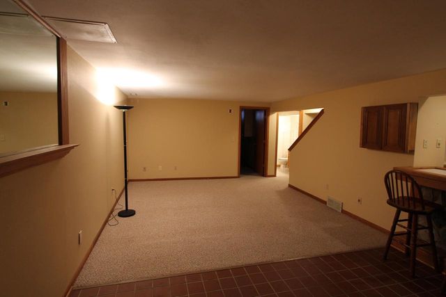 915 Park CIRCLE, Union Grove, WI 53182