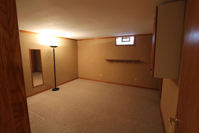 915 Park CIRCLE, Union Grove, WI 53182