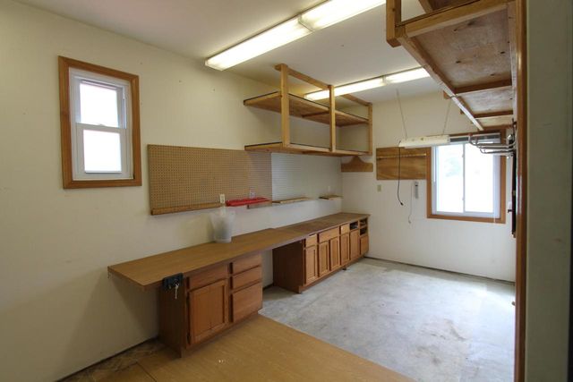 915 Park CIRCLE, Union Grove, WI 53182