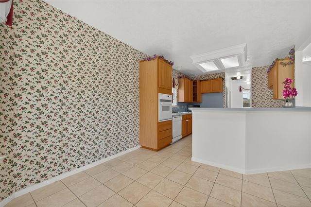 2103 Five Iron Drive, Houston, TX 77089