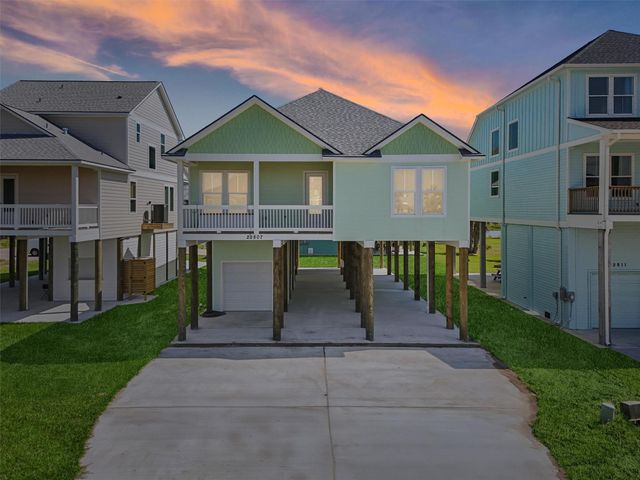 22807 Cuadro Street, Galveston, TX 77554