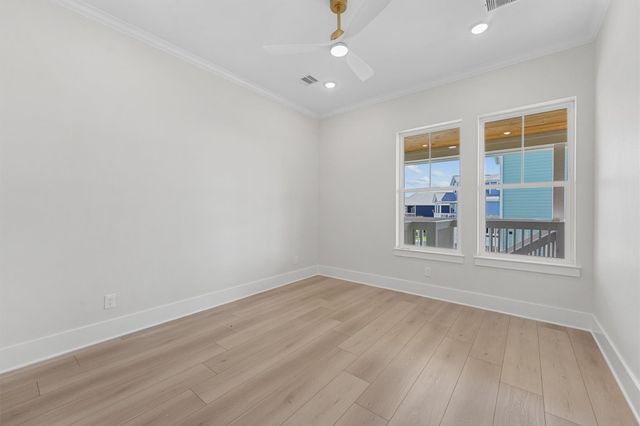 22807 Cuadro Street, Galveston, TX 77554