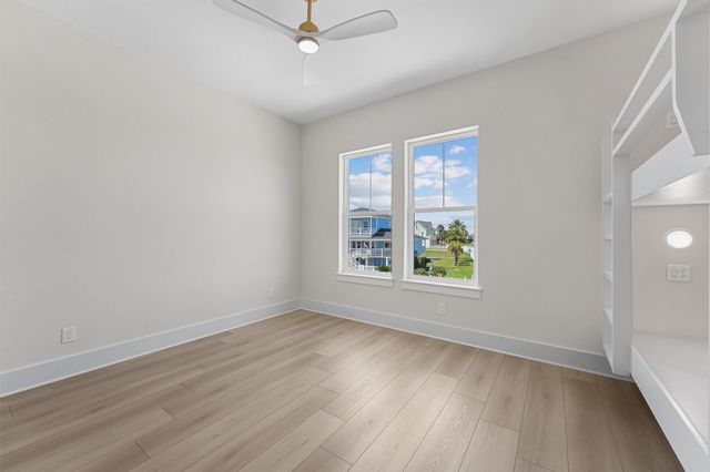 22807 Cuadro Street, Galveston, TX 77554