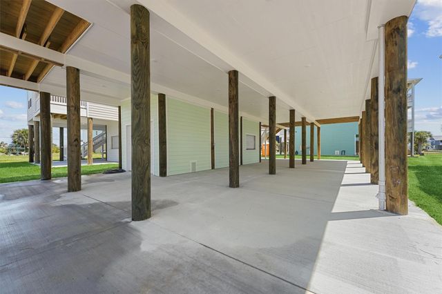 22807 Cuadro Street, Galveston, TX 77554