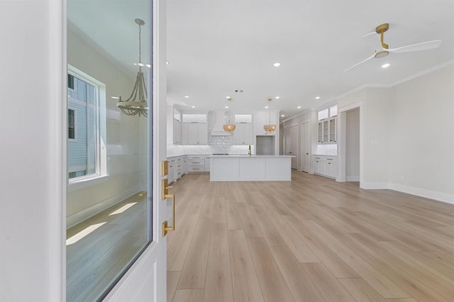 22807 Cuadro Street, Galveston, TX 77554